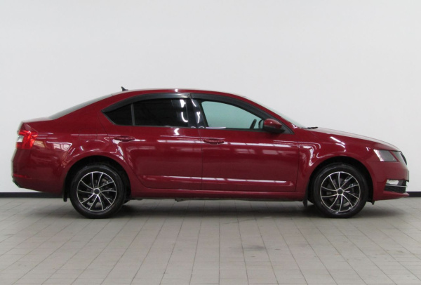 ŠKODA Octavia 2018 года с пробегом 85 952 км, фото 7
