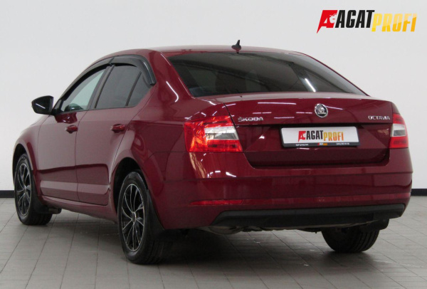 ŠKODA Octavia 2018 года с пробегом 85 952 км, фото 3